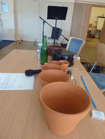 ... s netradičními nástroji...